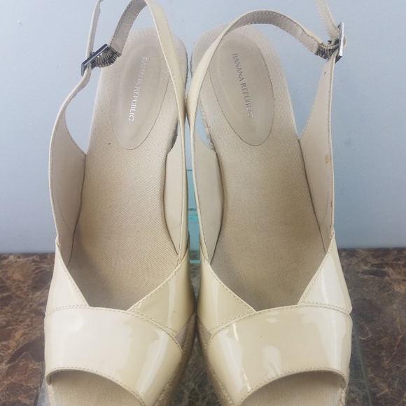 Banana Republic Tan Wedge Espadrille Heels 9.5M - Picture 4 of 7